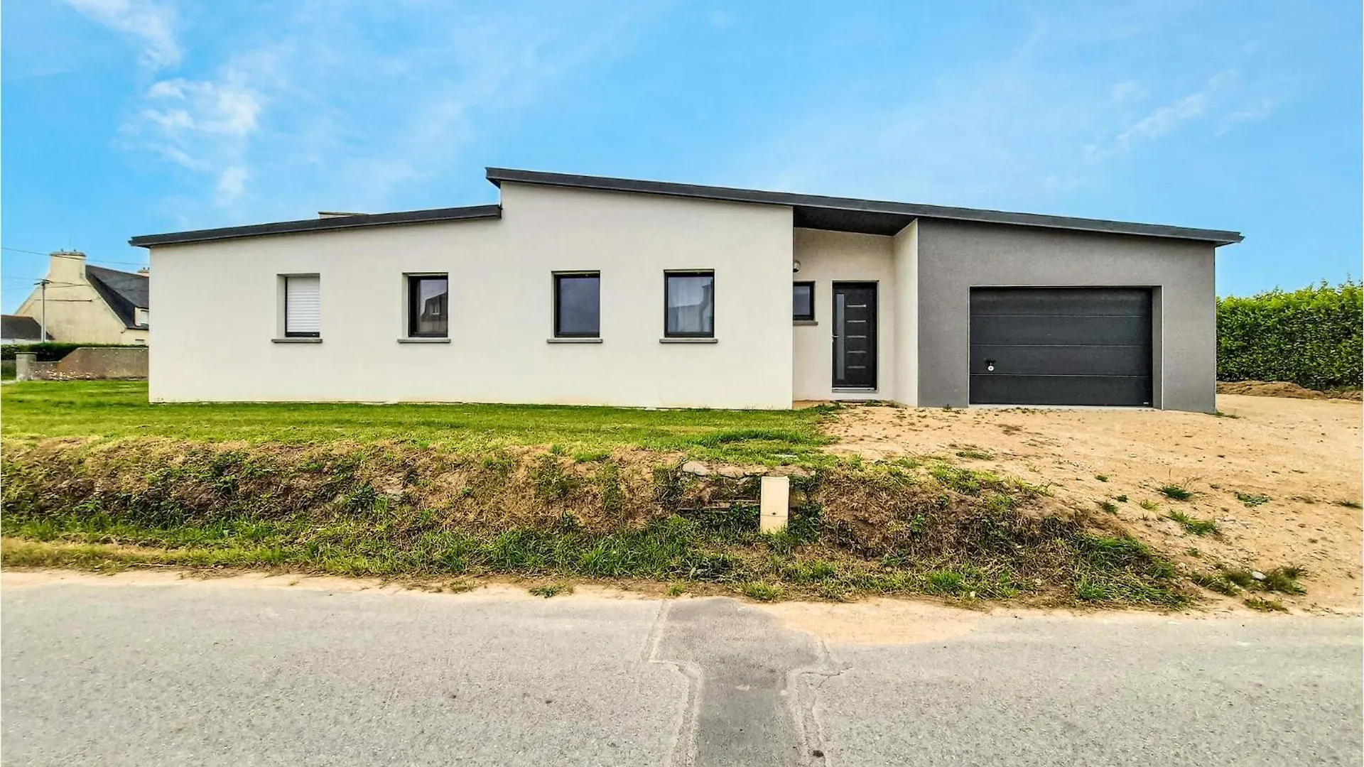 3 Bedroom Awesome Home In Plouguerneau