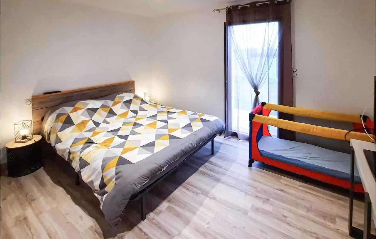3 Bedroom Awesome Home In Plouguerneau